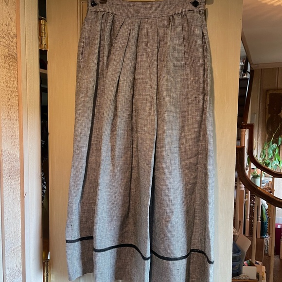 VINTAGE CULLINANE BLACK AND WHITE HOUNDSTOOTH lLINEN SKIRT WITH TIBBON TRIM - Picture 7 of 8